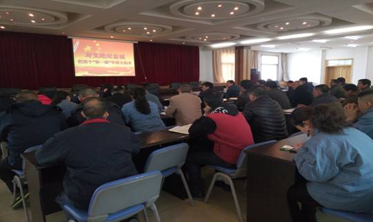 堅定信念 對黨忠誠，融會貫通 學(xué)以致用